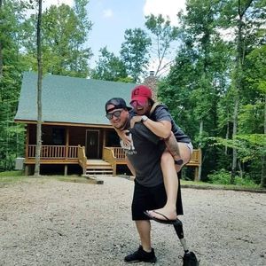 Meet your Posher, Eric